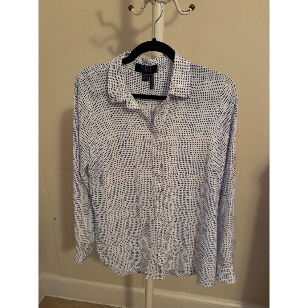 FDJ long sleeve collar button up white blue size 6